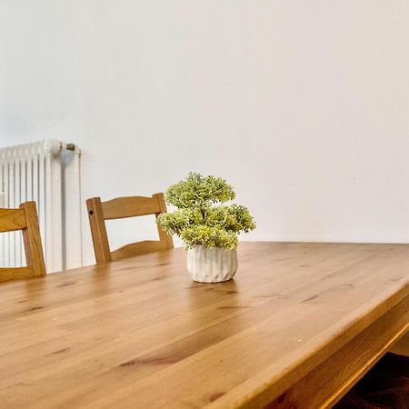 Charmante Altbauwohnung In Бон Екстериор снимка